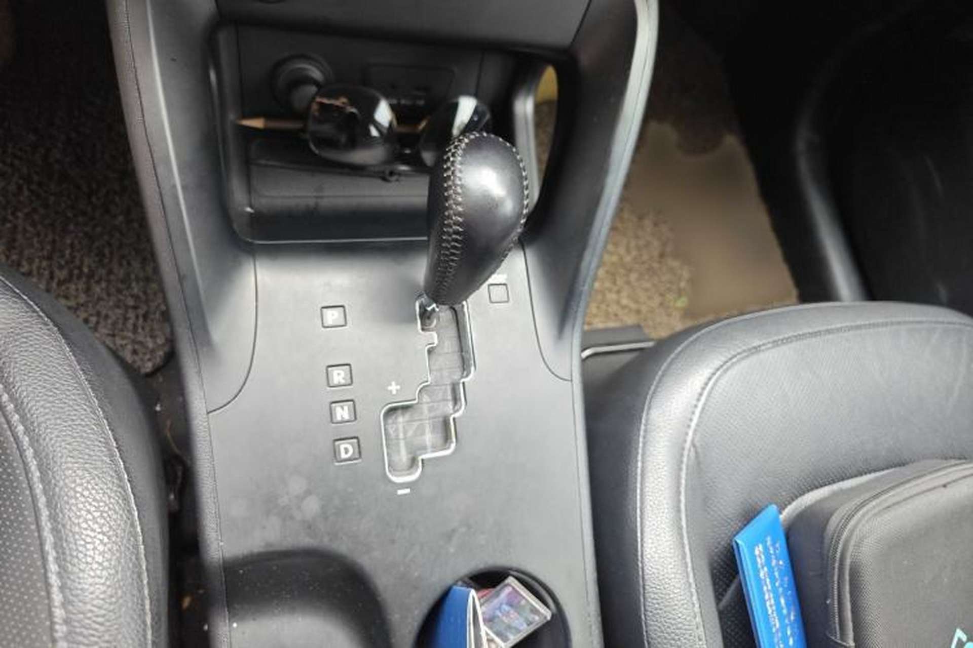 Used Hyundai ix35 2013 2.0L Automatic Two-Wheel Drive Smart GLS China IV Standard Gear Lever