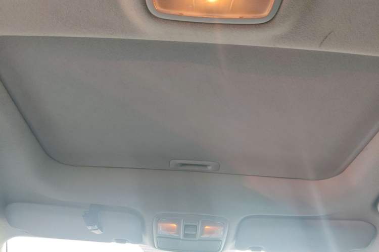 Used Hyundai ix35 2013 2.0L Automatic Two-Wheel Drive Smart GLS China IV Standard Headliner