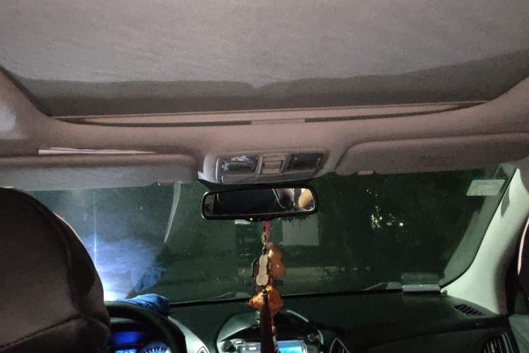 Used Hyundai ix35 2013 2.0L Automatic Two-Wheel Drive Smart GLS China IV Standard Headliner