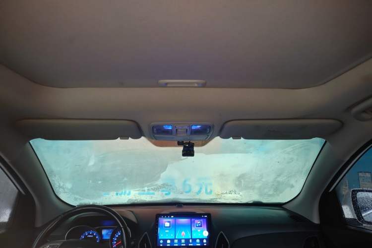 Used Hyundai ix35 2013 2.0L Automatic Two-Wheel Drive Smart GLS China IV Standard Headliner