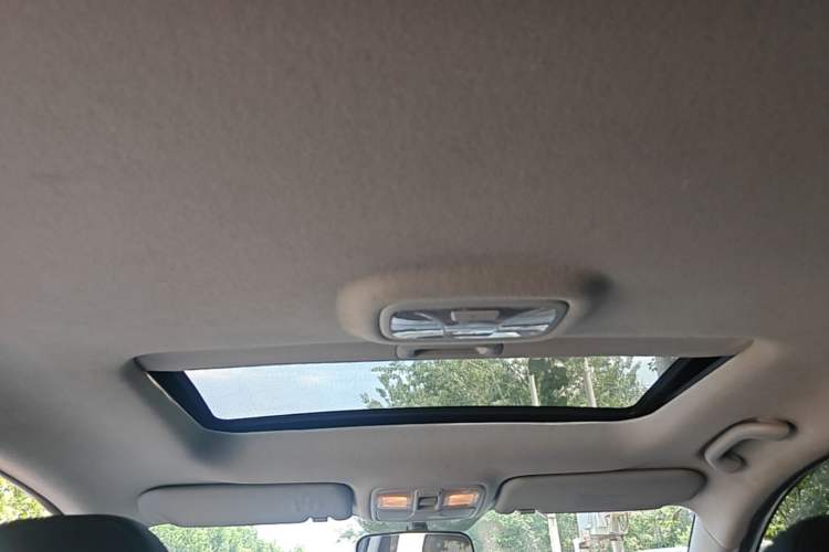 Used Hyundai ix35 2013 2.0L Automatic Two-Wheel Drive Comfort GL China V Standard Headliner