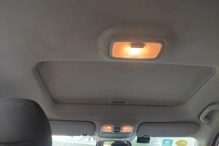 Used Hyundai ix35 2013 2.0L Automatic 2WD Comfort GL China IV Standard Headliner