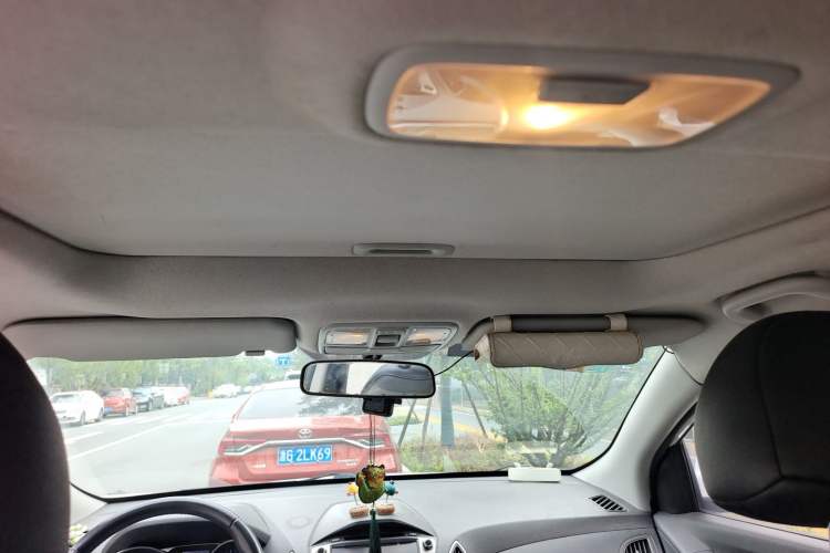 Used Hyundai ix35 2013 2.0L Automatic Two-Wheel Drive Smart GLS China IV Standard Headliner