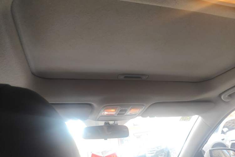 Used Hyundai ix35 2013 2.0L Automatic Two-Wheel Drive Smart GLS China IV Standard Headliner