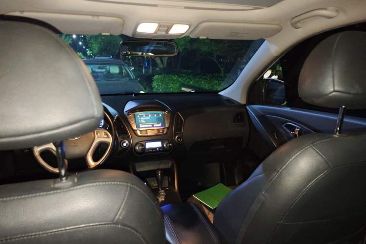 Used Hyundai ix35 2013 2.4L Automatic Two-Wheel Drive Leading GLX China V Standard Headliner
