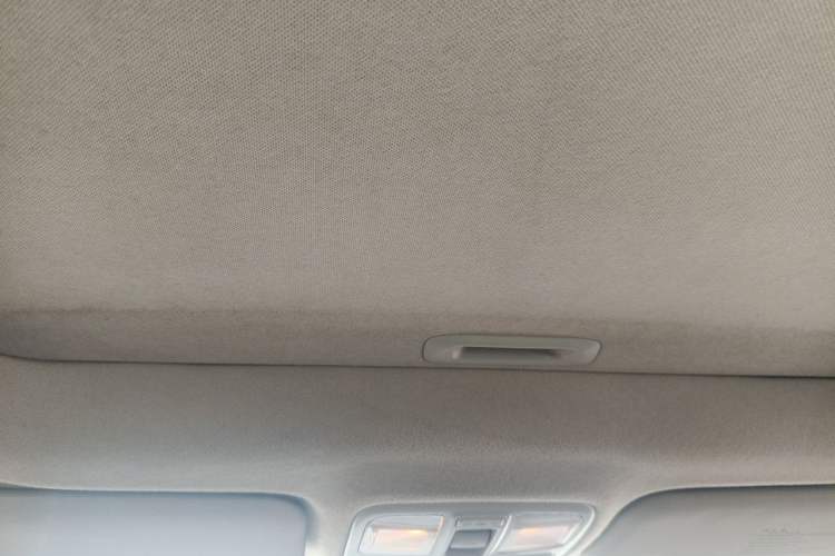 Used Hyundai ix35 2013 2.0L Automatic Two-Wheel Drive Smart GLS China IV Standard Headliner