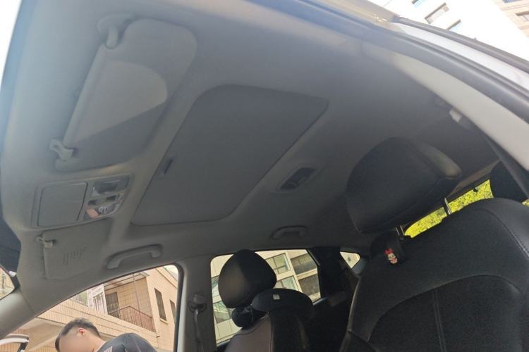 Used Hyundai ix35 2013 2.0L Automatic Two-Wheel Drive Smart GLS China IV Standard Headliner