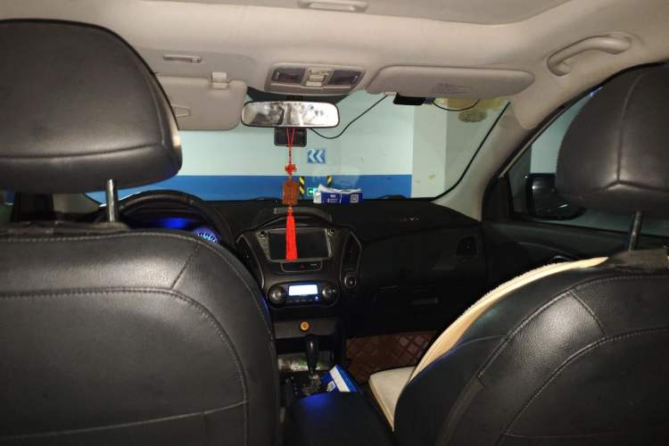 Used Hyundai ix35 2013 2.0L Automatic Two-Wheel Drive Smart GLS China IV Standard Headliner