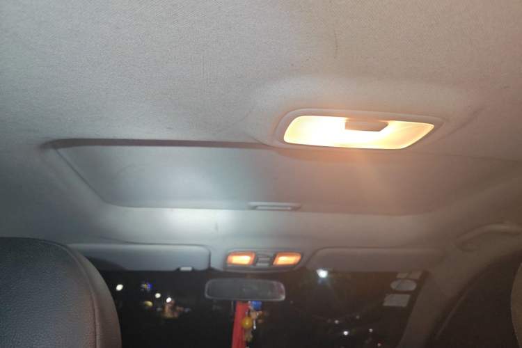 Used Hyundai ix35 2013 2.0L Automatic Two-Wheel Drive Smart GLS China IV Standard Headliner