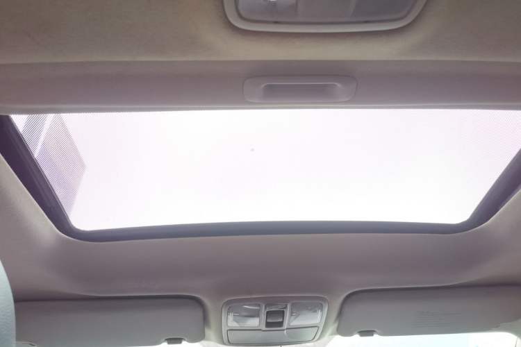 Used Hyundai ix35 2013 2.0L Automatic Two-Wheel Drive Smart GLS China IV Standard Headliner