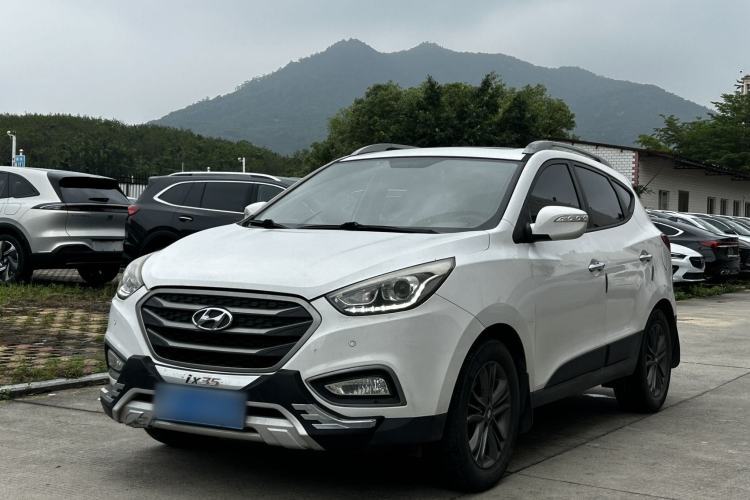 Used Hyundai ix35 2013 2.0L Automatic Two-Wheel Drive Smart GLS China IV Standard Guazi used car, China used car export, Used car for sale, Used Hyundai cars, Cheapest cars for sale