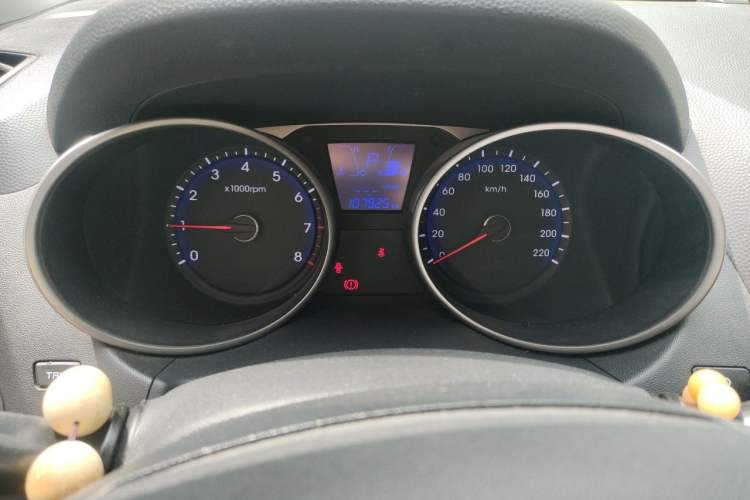 Used Hyundai ix35 2013 2.0L Automatic Two-Wheel Drive Smart GLS China IV Standard Instrument Cluster