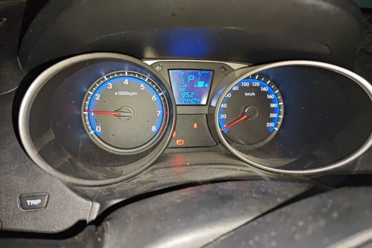 Used Hyundai ix35 2013 2.0L Automatic Two-Wheel Drive Smart GLS China IV Standard Instrument Cluster