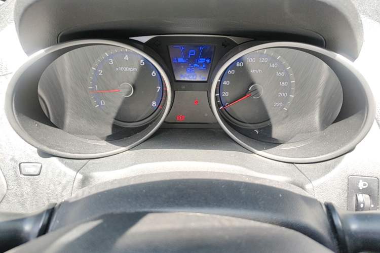 Used Hyundai ix35 2013 2.0L Automatic 2WD Comfort GL China IV Standard Instrument Cluster