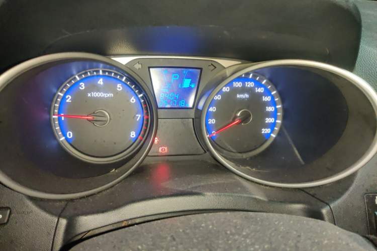 Used Hyundai ix35 2013 2.0L Automatic 2WD Comfort GL China IV Standard Instrument Cluster