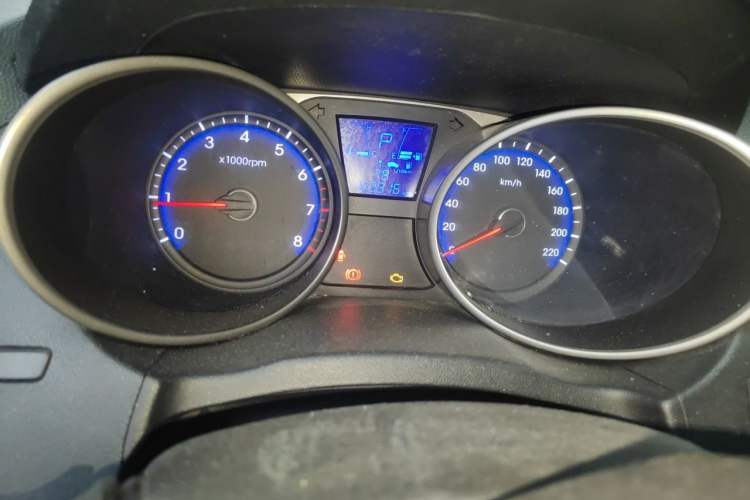 Used Hyundai ix35 2013 2.0L Automatic 2WD Comfort GL China IV Standard Instrument Cluster
