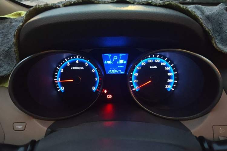 Used Hyundai ix35 2013 2.0L Automatic Two-Wheel Drive Smart GLS China IV Standard Instrument Cluster