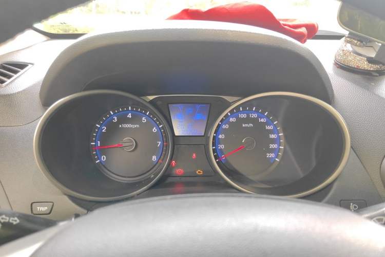 Used Hyundai ix35 2013 2.0L Automatic Two-Wheel Drive Smart GLS China IV Standard Instrument Cluster