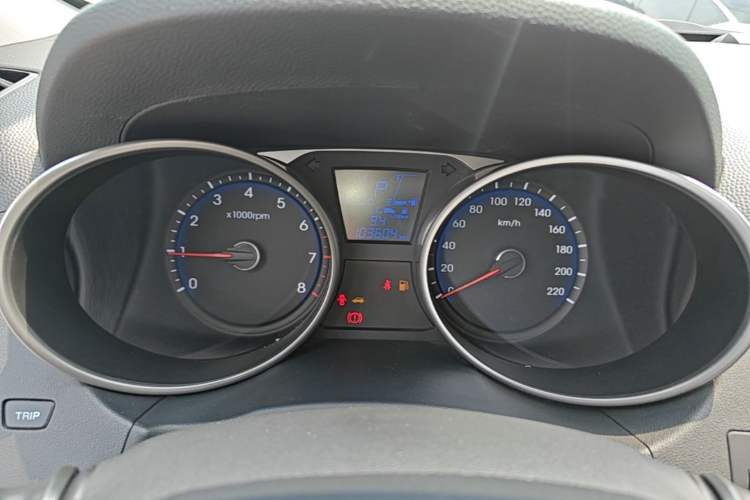 Used Hyundai ix35 2013 2.0L Automatic Two-Wheel Drive Smart GLS China IV Standard Instrument Cluster