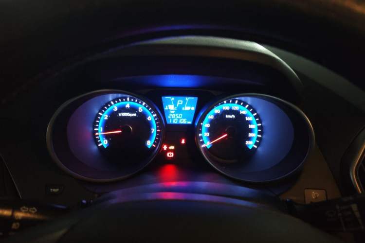 Used Hyundai ix35 2013 2.0L Automatic 2WD Comfort GL China IV Standard Instrument Cluster