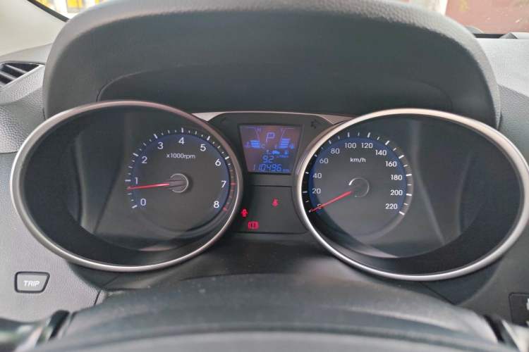 Used Hyundai ix35 2013 2.0L Automatic Two-Wheel Drive Smart GLS China IV Standard Instrument Cluster