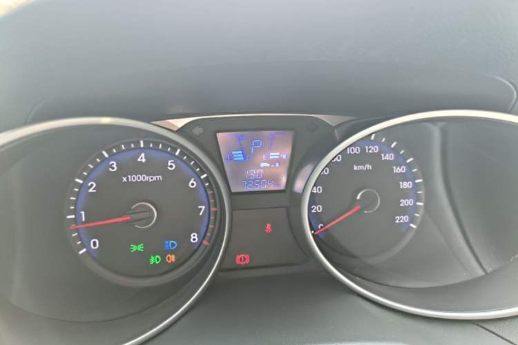Used Hyundai ix35 2013 2.0L Automatic 2WD Comfort GL China IV Standard Instrument Cluster