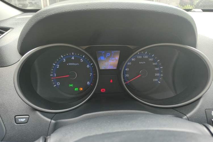 Used Hyundai ix35 2013 2.0L Automatic Two-Wheel Drive Smart GLS China IV Standard Instrument Cluster