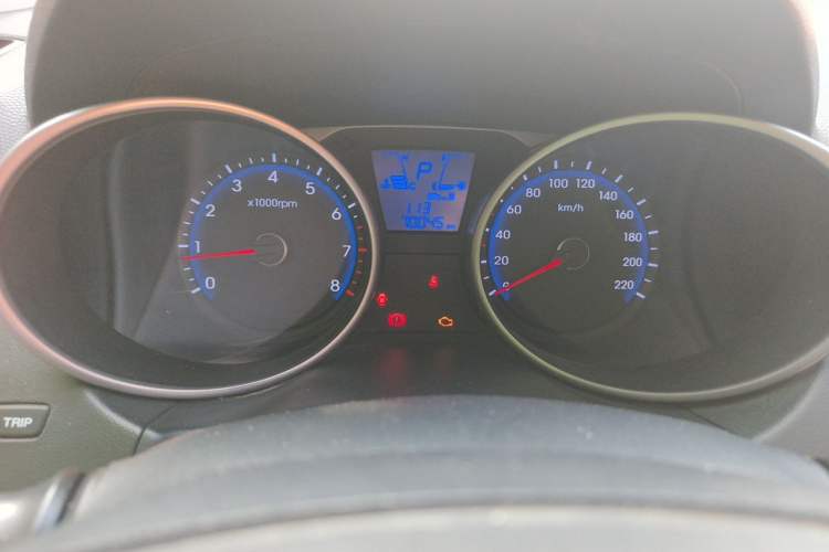 Used Hyundai ix35 2013 2.0L Automatic Two-Wheel Drive Smart GLS China IV Standard Instrument Cluster