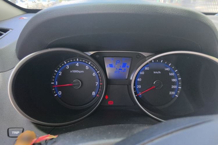 Used Hyundai ix35 2013 2.0L Automatic Two-Wheel Drive Smart GLS China V Standard Instrument Cluster