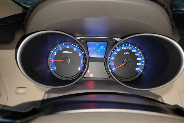 Used Hyundai ix35 2013 2.0L Automatic Two-Wheel Drive Smart GLS China V Standard Instrument Cluster