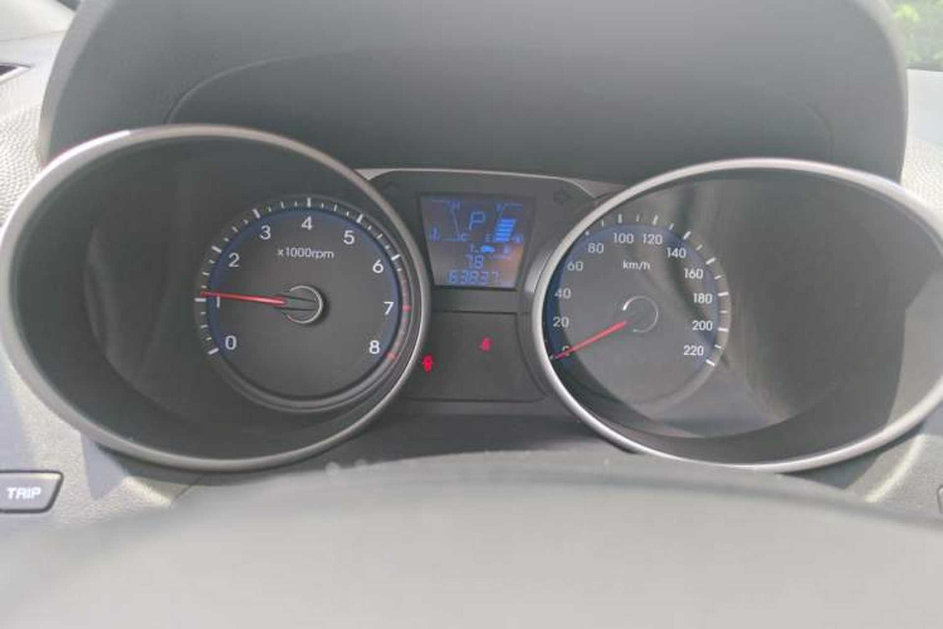 Used Hyundai ix35 2013 2.0L Automatic Two-Wheel Drive Smart GLS China IV Standard Instrument Cluster