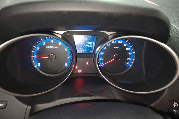 Used Hyundai ix35 2013 2.0L Automatic Two-Wheel Drive Smart GLS China IV Standard Instrument Cluster