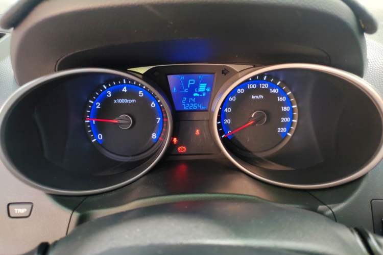 Used Hyundai ix35 2013 2.0L Automatic Two-Wheel Drive Smart GLS China IV Standard Instrument Cluster