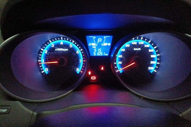 Used Hyundai ix35 2013 2.0L Automatic Two-Wheel Drive Smart GLS China IV Standard Instrument Cluster