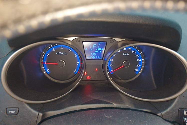 Used Hyundai ix35 2013 2.0L Automatic Two-Wheel Drive Smart GLS China IV Standard Instrument Cluster