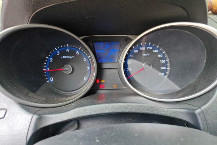 Used Hyundai ix35 2013 2.0L Automatic Two-Wheel Drive Smart GLS China IV Standard Instrument Cluster