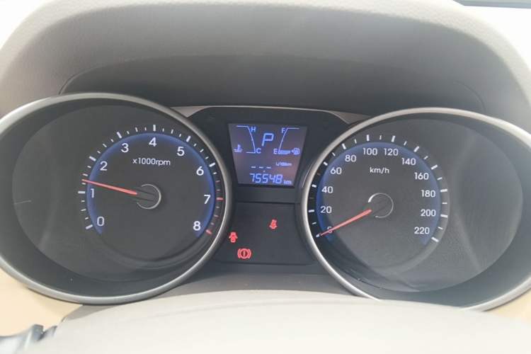 Used Hyundai ix35 2013 2.0L Automatic Two-Wheel Drive Smart GLS China V Standard Instrument Cluster