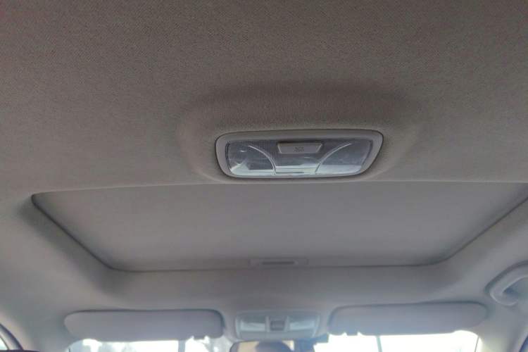 Used Hyundai ix35 2013 2.0L Automatic Two-Wheel Drive Smart GLS China IV Standard Interior 2