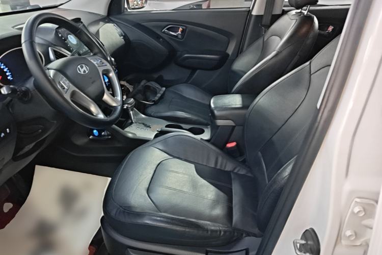 Used Hyundai ix35 2013 2.0L Automatic Two-Wheel Drive Smart GLS China IV Standard Left Front Seat
