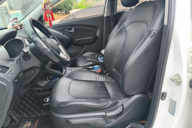 Used Hyundai ix35 2013 2.0L Automatic Two-Wheel Drive Smart GLS China IV Standard Left Front Seat