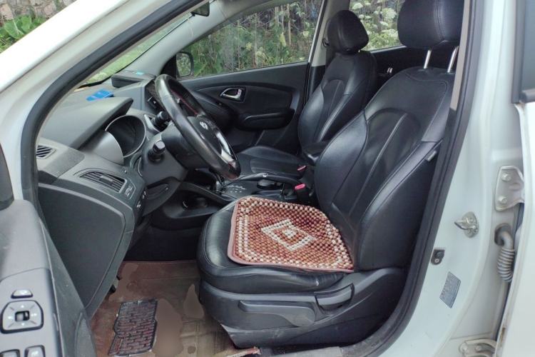 Used Hyundai ix35 2013 2.0L Automatic Two-Wheel Drive Smart GLS China IV Standard Left Front Seat