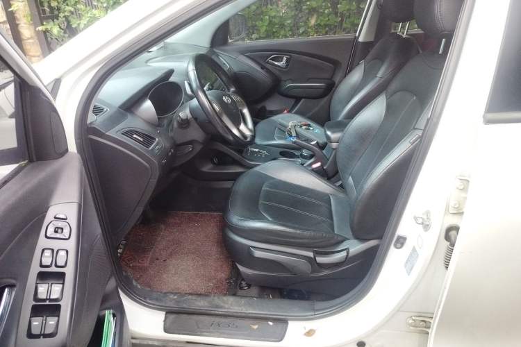 Used Hyundai ix35 2013 2.0L Automatic Two-Wheel Drive Smart GLS China IV Standard Left Front Seat