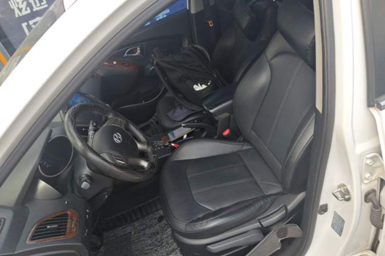 Used Hyundai ix35 2013 2.0L Automatic Two-Wheel Drive Smart GLS China IV Standard Left Front Seat