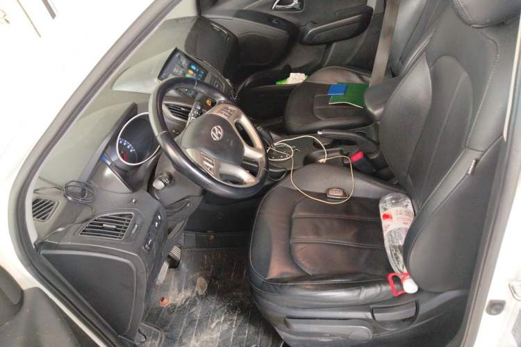 Used Hyundai ix35 2013 2.0L Automatic Two-Wheel Drive Smart GLS China IV Standard Left Front Seat