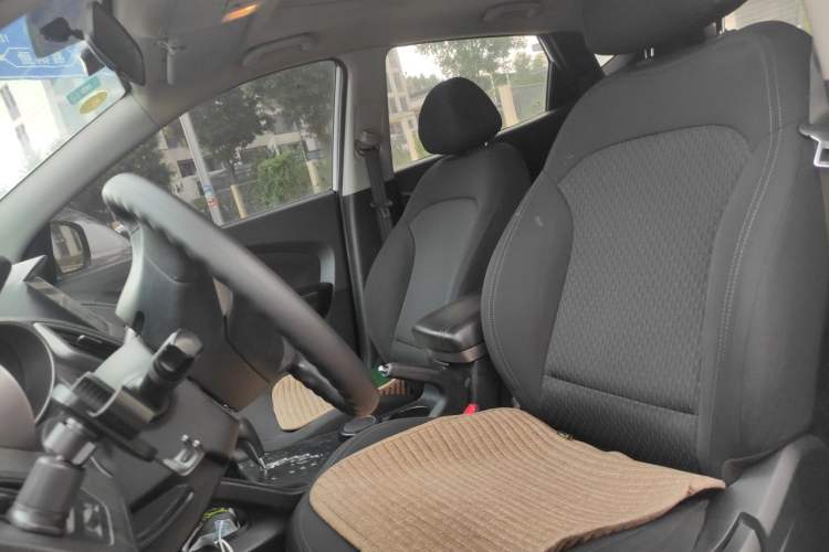 Used Hyundai ix35 2013 2.0L Automatic 2WD Comfort GL China IV Standard Left Front Seat