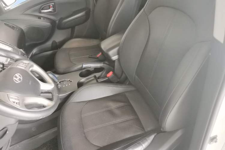 Used Hyundai ix35 2013 2.0L Automatic Two-Wheel Drive Smart GLS China IV Standard Left Front Seat