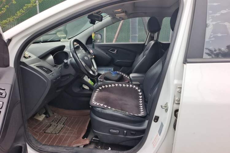 Used Hyundai ix35 2013 2.0L Automatic Two-Wheel Drive Smart GLS China IV Standard Left Front Seat