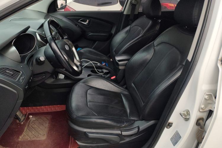 Used Hyundai ix35 2013 2.0L Automatic Two-Wheel Drive Smart GLS China IV Standard Left Front Seat
