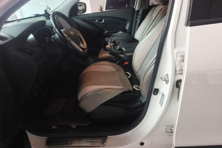 Used Hyundai ix35 2013 2.0L Automatic 4x4 Smart GLS China V Standard Left Front Seat
