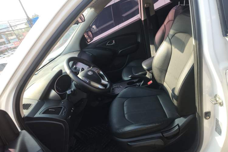 Used Hyundai ix35 2013 2.0L Automatic Two-Wheel Drive Smart GLS China V Standard Left Front Seat